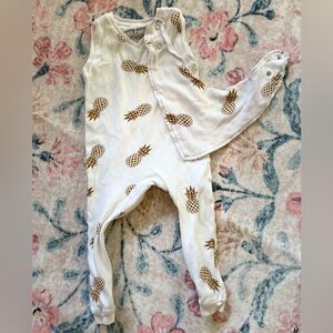 ZippyJamz’ Pineapple Print Sleeveless Footless Pajamas Size 12-18M